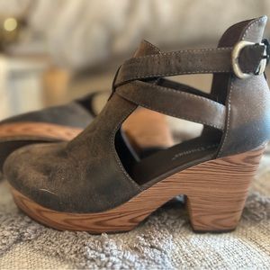 Pierre Dumas buckle clog